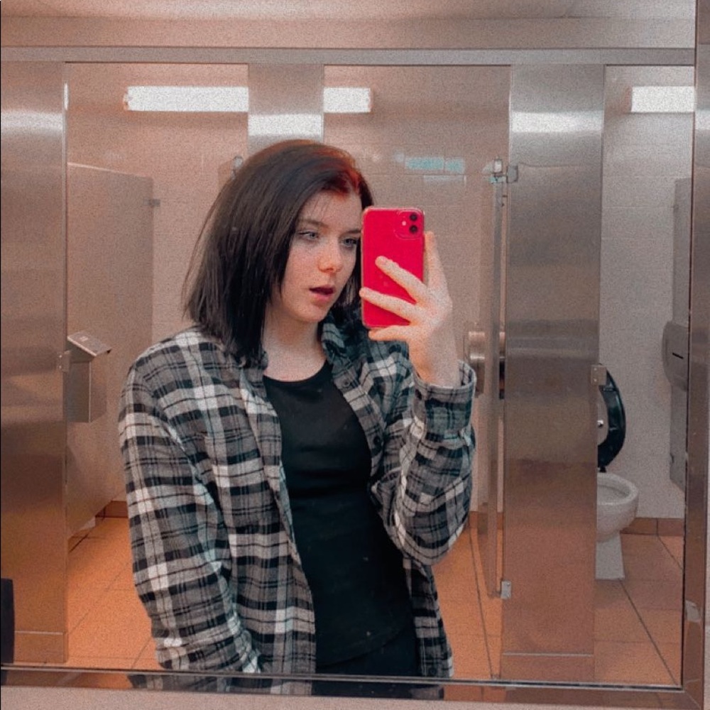 🖤Get To Know Me🖤 - Picture 3 of 3